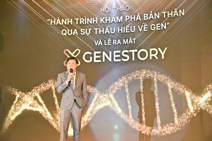 Gi&aacute;o sư Vũ H&agrave; Văn - người s&aacute;ng lập ra GeneStory tại sự kiện ra mắt C&ocirc;ng ty.