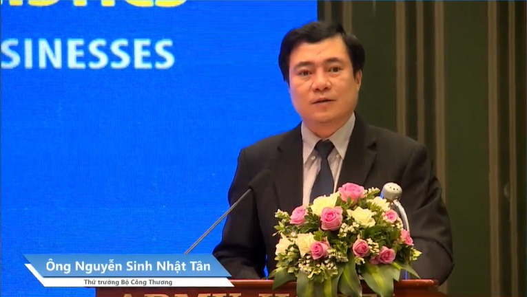 Thứ trưởng Bộ C&ocirc;ng Thương Nguyễn Sinh Nhật T&acirc;n tại hội thảo.