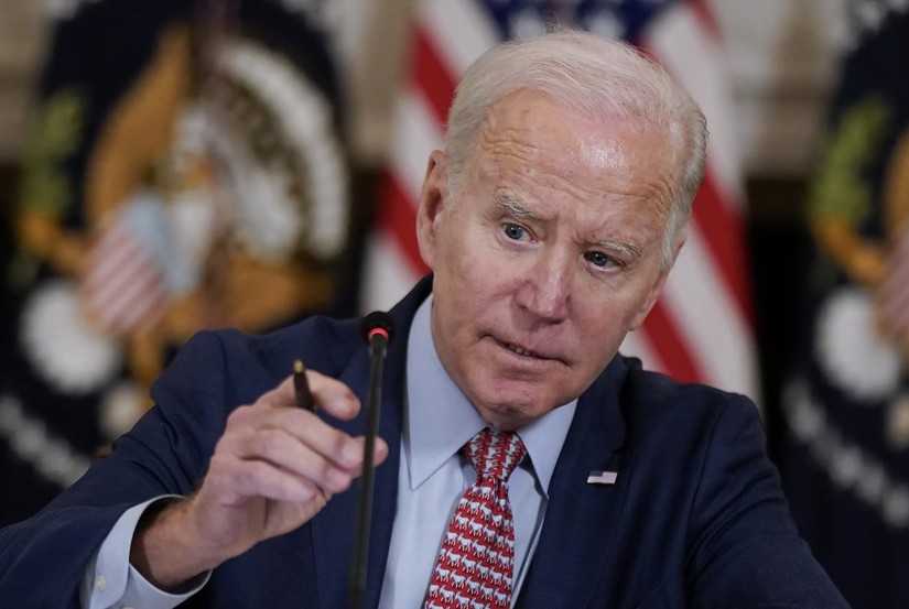 Tổng thống Mỹ Joe Biden cảnh b&aacute;o nguy cơ tiềm ẩn của AI