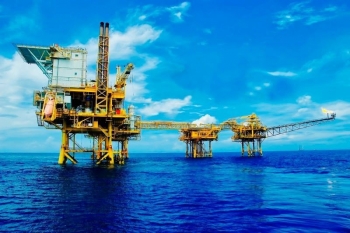 Bà Rịa - Vũng Tàu cần phát triển đồng bộ ngành công nghiệp dầu khí