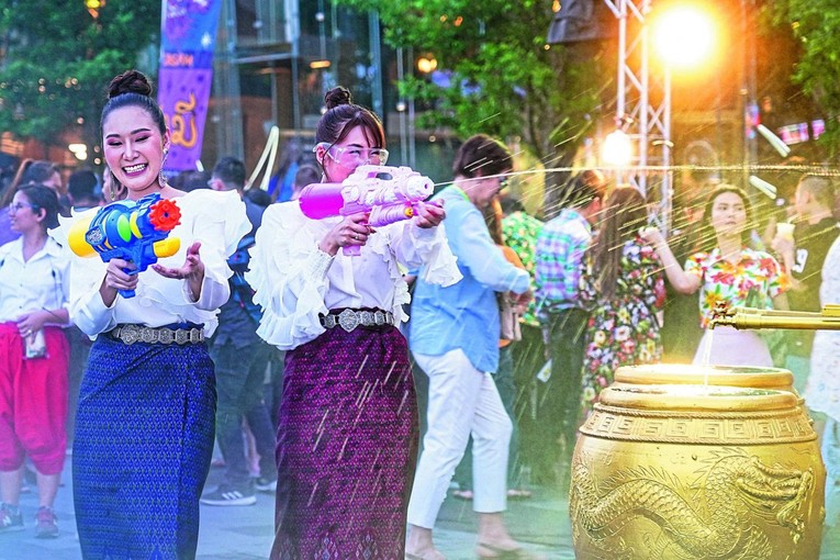 Du lịch Th&aacute;i Lan kỳ vọng b&ugrave;ng nổ doanh thu từ lễ hội Songkran ảnh 1