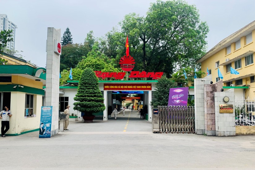 Rạng Đ&ocirc;ng l&agrave; một trong c&aacute;c đơn vị sản xuất l&acirc;u đời ti&ecirc;n phong ứng dụng chuyển đổi số. Ảnh: Đinh Nhung