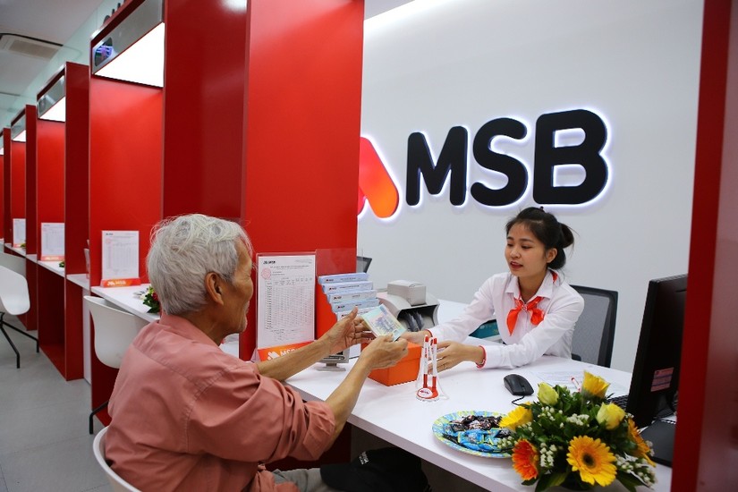 Người d&acirc;n giao dịch tại Ng&acirc;n h&agrave;ng MSB. Ảnh minh họa