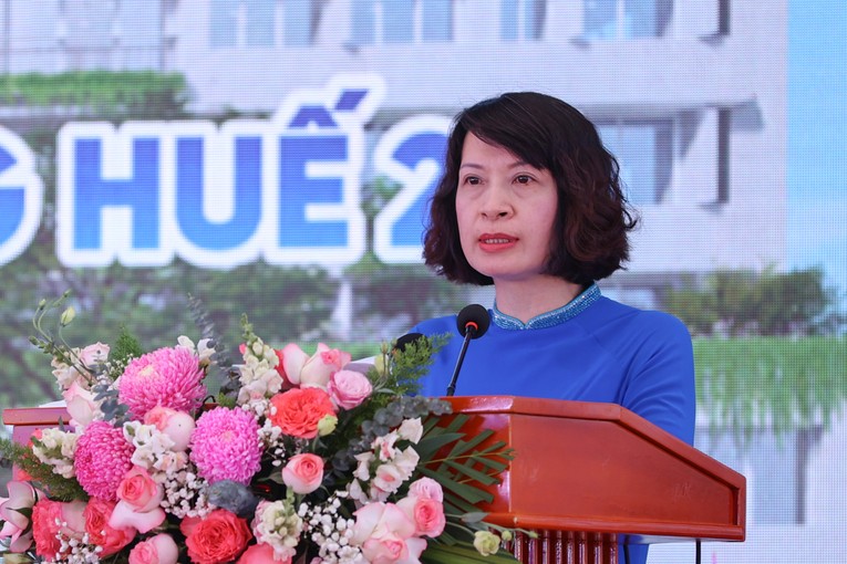 Thứ trưởng Bộ Y tế Nguyễn Thị Li&ecirc;n Hương ph&aacute;t biểu tại lễ khởi c&ocirc;ng. Ảnh: VGP.