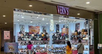 Malaysia điều tra công ty giày vì logo sản phẩm giống chữ ‘Allah’