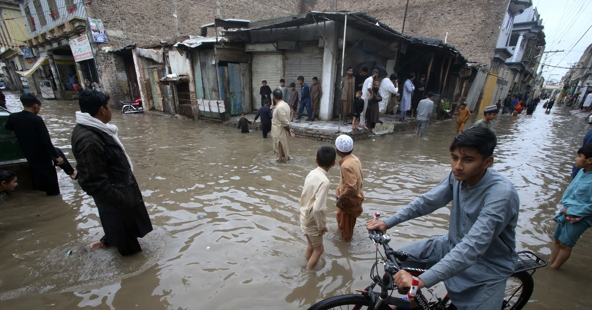 Sét đánh và lũ lụt khiến 49 người tại Pakistan thiệt mạng