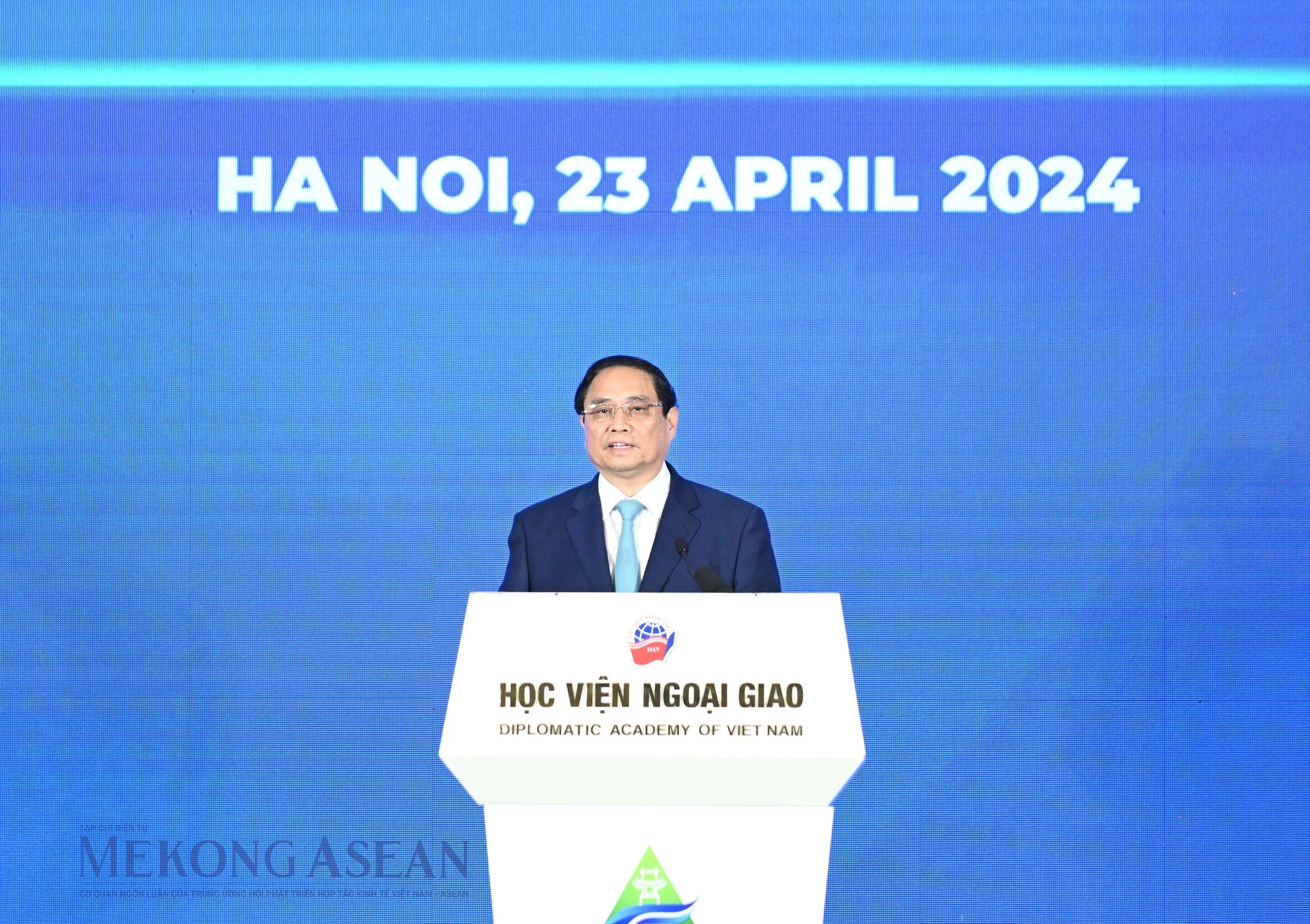 Thủ tướng Phạm Minh Ch&iacute;nh ph&aacute;t biểu khai mạc Diễn đ&agrave;n tương lai ASEAN ng&agrave;y 23/4/2024. Ảnh: Đỗ Thảo - Mekong ASEAN