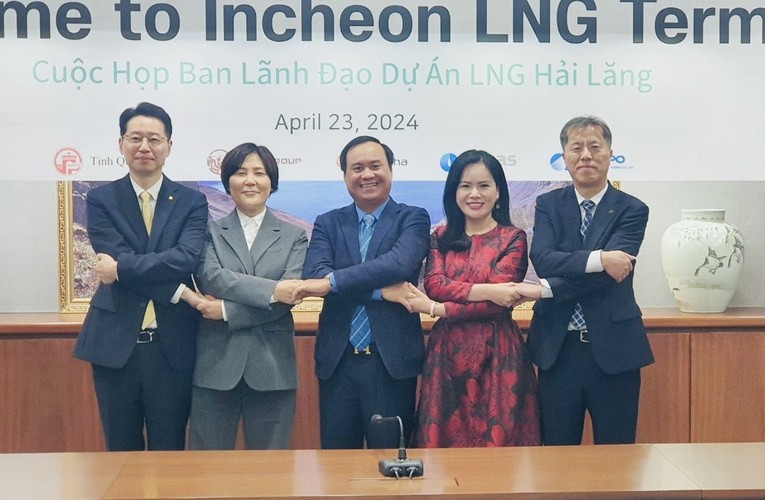 L&atilde;nh đạo tỉnh Quảng Trị l&agrave;m việc với li&ecirc;n danh nh&agrave; đầu tư T&amp;amp;amp;amp;T Group, Hanwha, KOGAS, KOSPO về việc đẩy nhanh tiến độ dự &aacute;n LNG Hải Lăng, giai đoạn 1 - 1.500 MW.