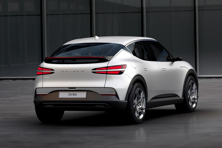 So k&egrave; 'cặp anh em' xe điện Genesis GV60 v&agrave; Kia EV6 ảnh 3