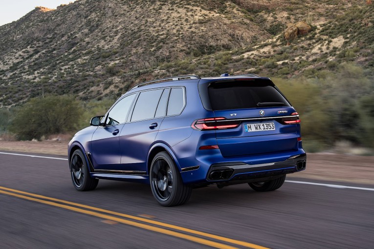 BMW X7 2023 v&agrave; Mercedes-Benz GLS: Cuộc đối đầu SUV hạng sang của hai 'đồng hương' ảnh 17