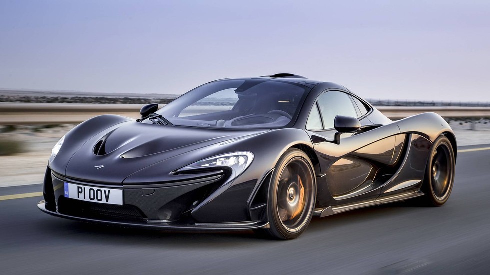 McLaren P1: Phi&ecirc;n bản giới hạn chỉ c&oacute; 375 chiếc được sản xuất v&agrave; b&aacute;n theo lời mời. Chiếc xe thuộc bộ sưu tập metaverse NFT qu&yacute; hiếm v&agrave; mới được đưa v&agrave;o sử dụng gần đ&acirc;y của McLaren. H&atilde;ng xe Anh đ&atilde; x&aacute;c nhận 250 chiếc trong 375 chiếc đ&atilde; ch&iacute;nh thức c&oacute; chủ, c&ograve;n khoảng 500 kh&aacute;ch h&agrave;ng tiềm năng cho số lượng c&ograve;n lại. Gi&aacute; cho mỗi chiếc P1 lại Anh l&agrave; 1,3 triệu USD.