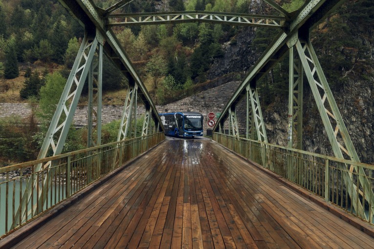 Chiếc xe điện đ&atilde; đi được tổng qu&atilde;ng đường l&agrave; 2.448,8 km v&agrave; ti&ecirc;u thụ tổng cộng 1.763 kWh điện - quy đổi khoảng 0,72 kWh mỗi km đường.