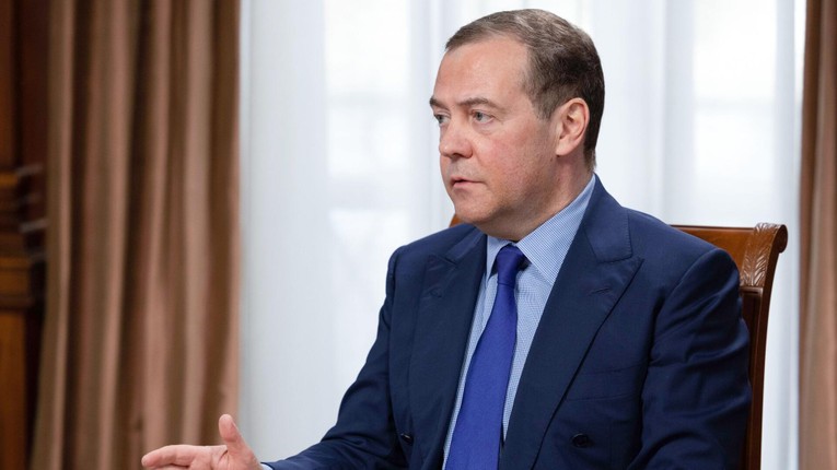 Ph&oacute; chủ tịch Hội đồng An ninh Nga Dmitry Medvedev tuy&ecirc;n bố Moscow đảm bảo an ninh lương thực nếu phương T&acirc;y kh&ocirc;ng can thiệp v&agrave;o c&ocirc;ng việc của nước n&agrave;y. Ảnh: Sputnik