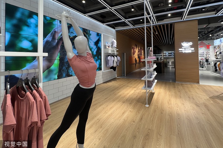 C&aacute;c cửa h&agrave;ng Ning Coffee sẽ được t&iacute;ch hợp ngay b&ecirc;n trong c&aacute;c cửa h&agrave;ng b&aacute;n đồ thể thao của Li-Ning. Ảnh: VCG