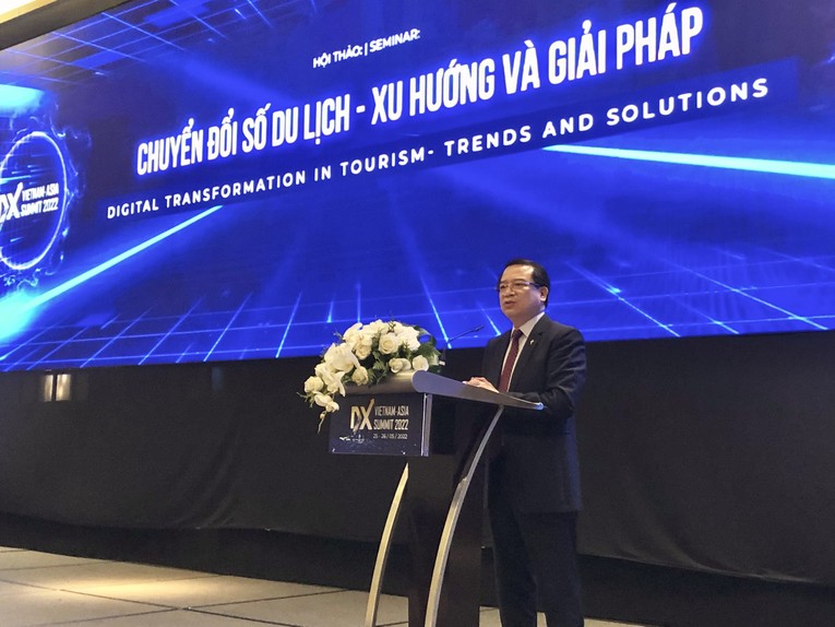 Ph&oacute; Tổng cục trưởng Tổng cục Du lịch H&agrave; Văn Si&ecirc;u tại hội thảo. Ảnh: Thảo Ng&acirc;n