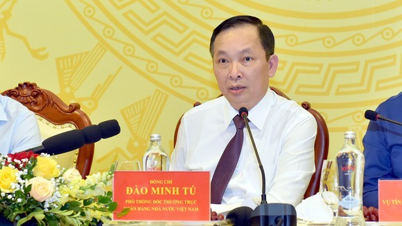 Ảnh t&aacute;c giả