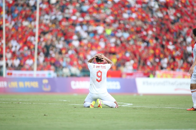 U22 Việt Nam kh&ocirc;ng bảo vệ th&agrave;nh c&ocirc;ng tấm huy chương v&agrave;ng SEA Games