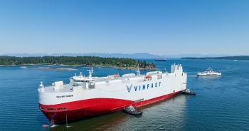 Lô xe VinFast VF 8 đầu tiên cập cảng Canada, sẵn sàng bàn giao từ tháng 6/2023