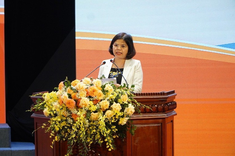 Chủ tịch UBND tỉnh Bắc Ninh Nguyễn Hương Giang chia sẻ tại sự kiện. Ảnh: Việt Nguyễn