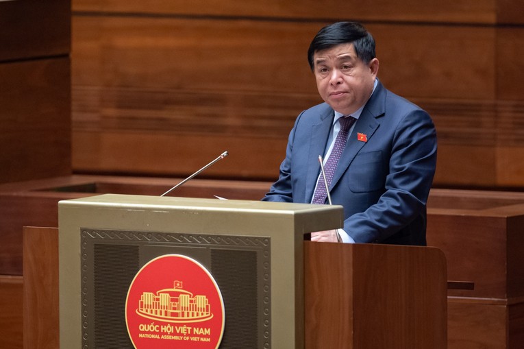 Bộ trưởng Bộ Kế hoạch v&agrave; Đầu tư Nguyễn Ch&iacute; Dũng tại Kỳ họp thứ 4, Quốc hội kh&oacute;a XV chiều 24/5. Ảnh: Quochoi.vn