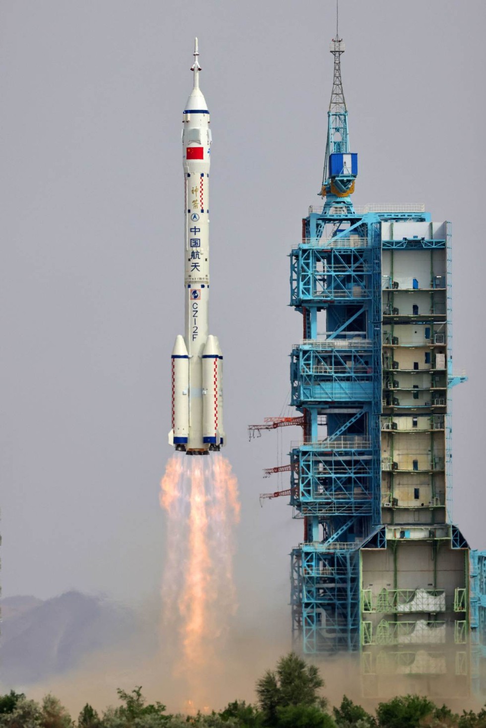 Sứ mệnh Thần Ch&acirc;u 16 l&agrave; sứ mệnh thứ 29 kể từ khi chương tr&igrave;nh kh&ocirc;ng gian c&oacute; người l&aacute;i của Trung Quốc được ph&ecirc; duyệt v&agrave; khởi xướng. Ảnh: China Daily