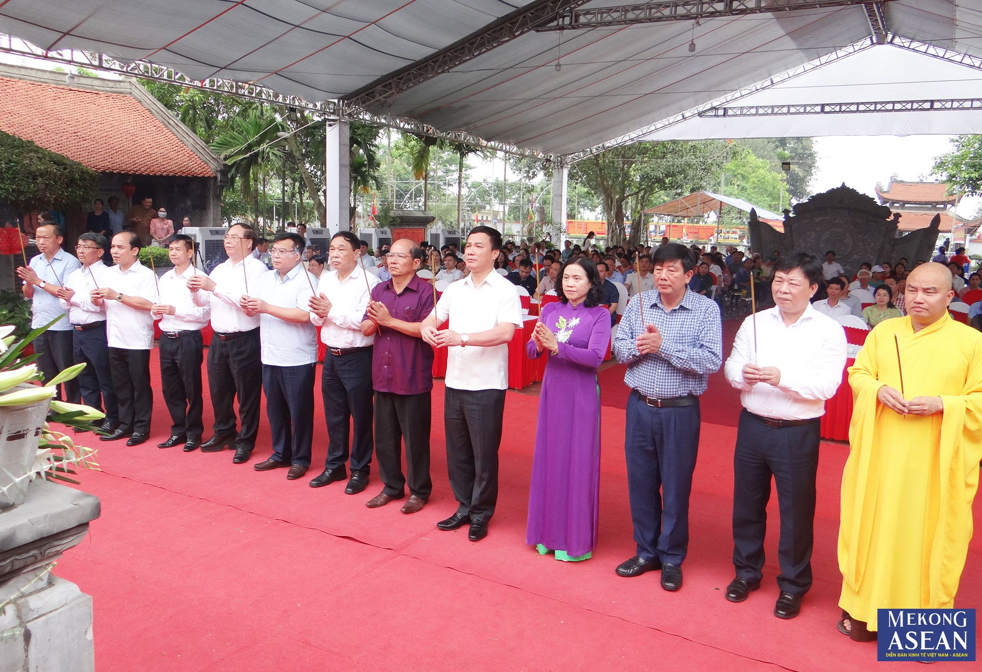 Lễ hội truyền thống đền Bia v&agrave; tưởng niệm đại danh y Tuệ Tĩnh