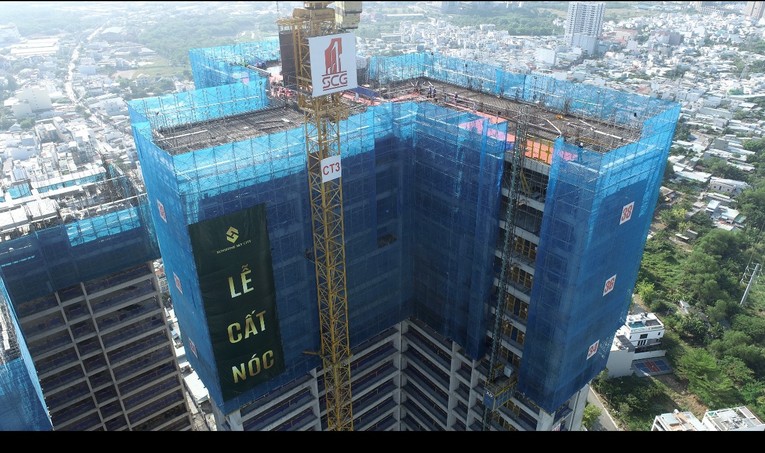 Cất nóc toà S4 Sunshine Sky City - Tổ hợp căn hộ ví như 'khách sạn ven sông Sài Gòn'