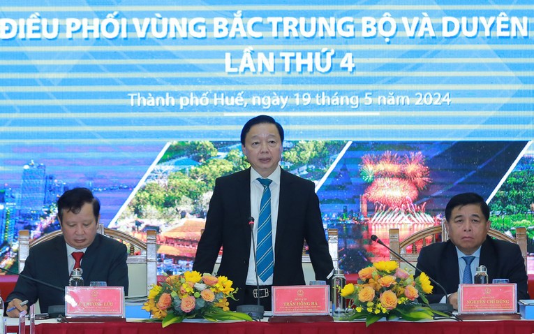 Ph&oacute; Thủ tướng Trần Hồng H&agrave; ph&aacute;t biểu kết luận. Ảnh: VGP.