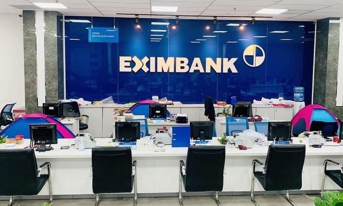 Thêm một phó tổng giám đốc của Eximbank nộp đơn từ nhiệm