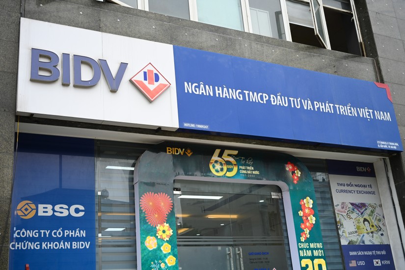 Ng&acirc;n h&agrave;ng BIDV siết nợ cả nh&agrave; xưởng, biệt thự, &ocirc; t&ocirc; của c&aacute;c đại gia th&eacute;p (Ảnh: Sơn Qu&aacute;ch)