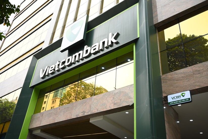 Vietcombank lần thứ 6 li&ecirc;n tiếp được vinh danh Giải thưởng Ng&acirc;n h&agrave;ng mạnh nhất Việt Nam (Ảnh: Sơn Qu&aacute;ch)