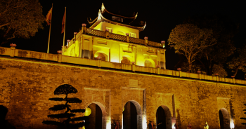 Câu chuyện lịch sử của Hà Nội tái hiện trong đêm