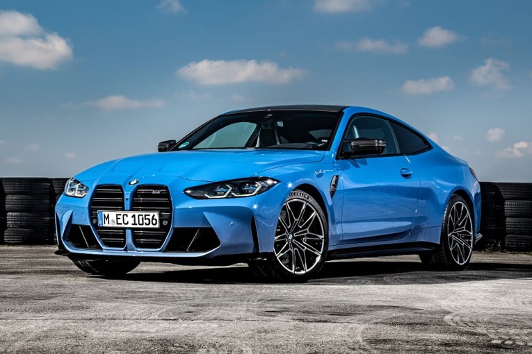 7. BMW M4 (thời gian tăng tốc từ 0-96 km/h: 4,3 gi&acirc;y): Cung cấp sức mạnh l&agrave; động cơ 6 xy-lanh, dung t&iacute;ch 3.0 l&iacute;t, sản sinh c&ocirc;ng suất 480 m&atilde; lực.