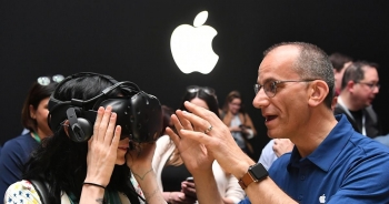 Apple đứng ngoài việc phát triển tiêu chuẩn cho vũ trụ ảo cùng Big Tech