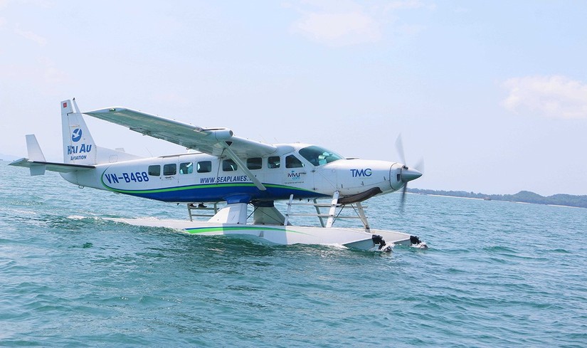 Thủy phi cơ hoạt động tuyến thương mại Tuần Ch&acirc;u - C&ocirc; T&ocirc;. Ảnh: TTVH C&ocirc; T&ocirc;