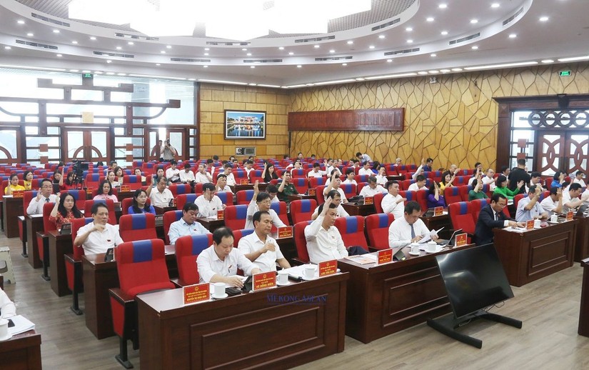 &Ocirc;ng L&ecirc; Văn Hiệu được bầu giữ chức Chủ tịch HĐND tỉnh Hải Dương