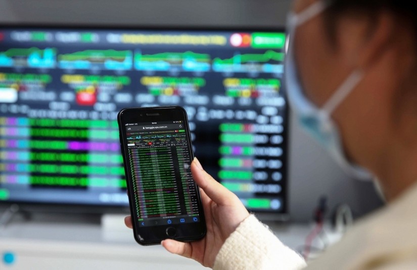 Nh&agrave; đầu tư nước ngo&agrave;i c&oacute; phi&ecirc;n b&aacute;n r&ograve;ng thứ 5 li&ecirc;n tiếp khi b&aacute;n r&ograve;ng 3,9 triệu đơn vị, tương đương 114 tỷ đồng.