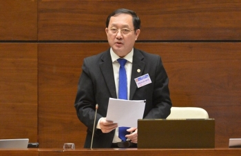 Quốc hội chất vấn Bộ trưởng Huỳnh Thành Đạt, Bộ trưởng Nguyễn Văn Thắng