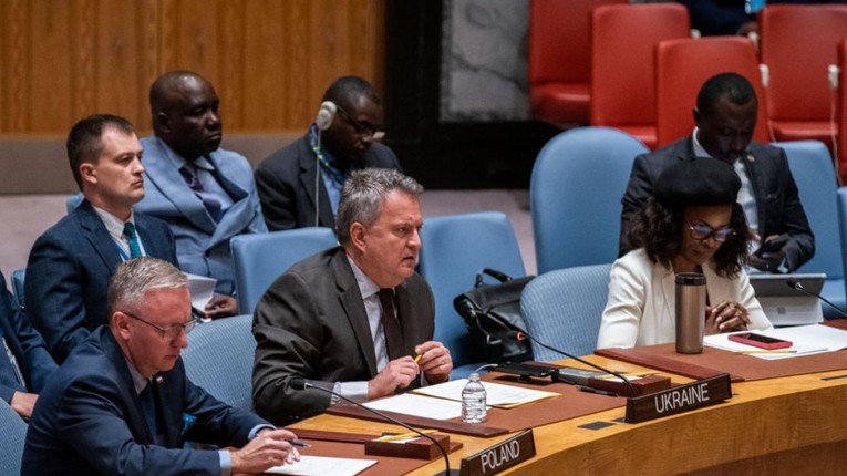 Ph&aacute;i đo&agrave;n Nga, Ukraine tại Li&ecirc;n Hợp Quốc c&aacute;o buộc nhau ph&aacute; con đập ảnh 1