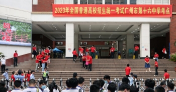 Gần 13 triệu học sinh Trung Quốc bắt đầu kỳ thi 'khó nhất thế giới'