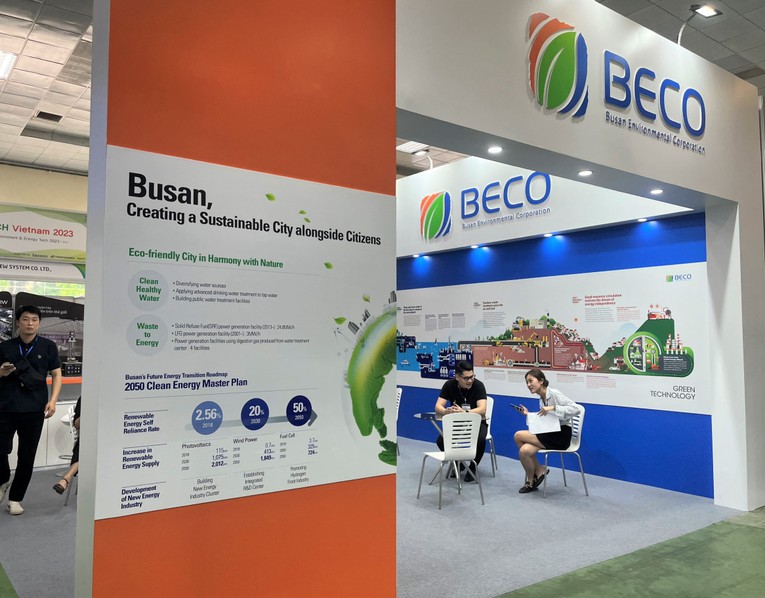 Hơn 200 gian hàng quy tụ tại Hội chợ triển lãm ENTECH HANOI 2023
