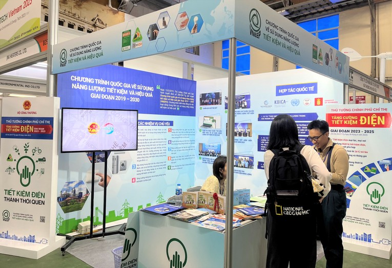 Hơn 200 gian hàng quy tụ tại Hội chợ triển lãm ENTECH HANOI 2023