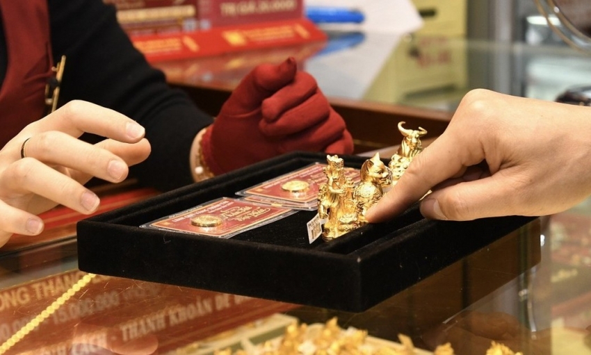 Giá vàng SJC và vàng nhẫn giảm sâu gần 10 triệu đồng một lượng