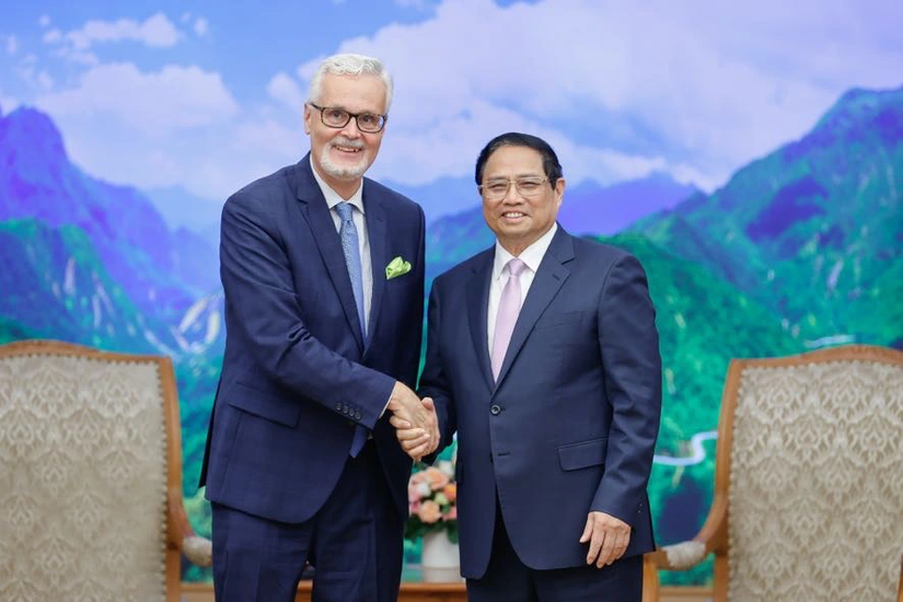 Thủ tướng Phạm Minh Ch&iacute;nh tại buổi tiếp Đại sứ Đức tại Việt Nam Guido Hildner. Ảnh: VGP.