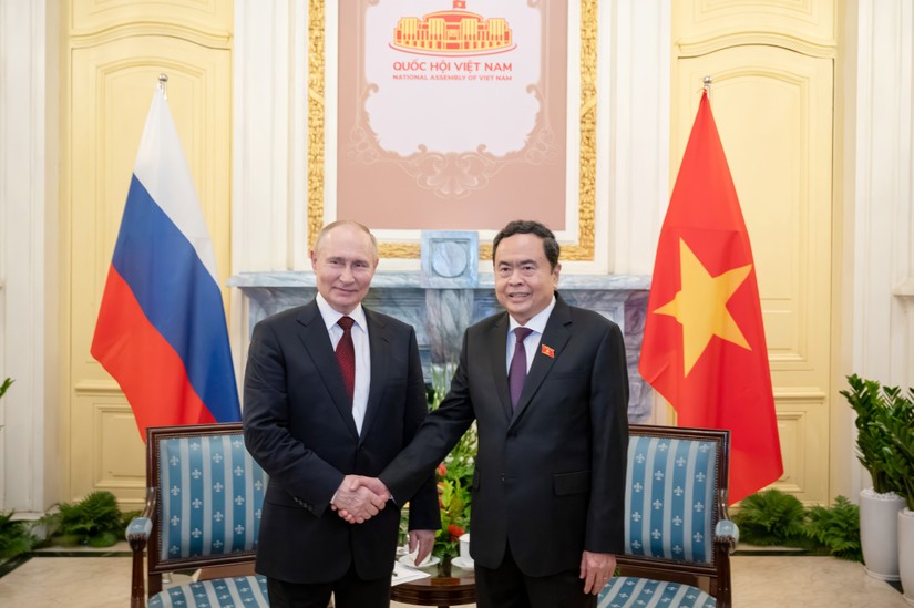 Chủ tịch Quốc hội Trần Thanh Mẫn hội kiến Tổng thống Li&ecirc;n bang Nga Vladimir Putin. Ảnh: Quochoi.vn.