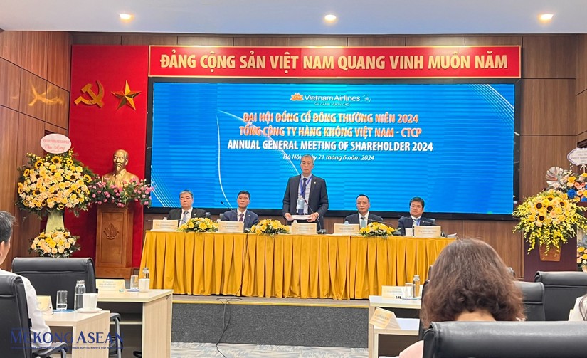 Chủ tịch HĐQT Đặng Ngọc H&ograve;a ph&aacute;t biểu tại đại hội. Ảnh: Minh Phong - Mekong ASEAN