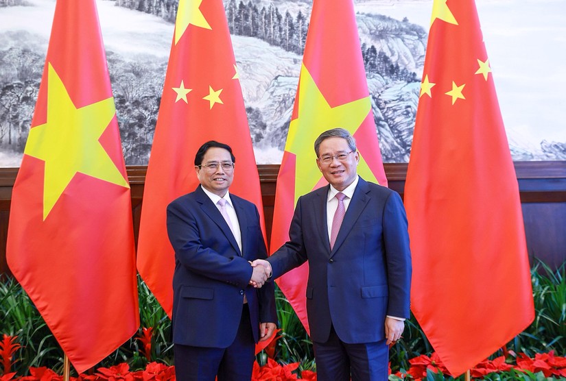 Thủ tướng Phạm Minh Ch&iacute;nh v&agrave; Thủ tướng Trung Quốc L&yacute; Cường. Ảnh: VGP.