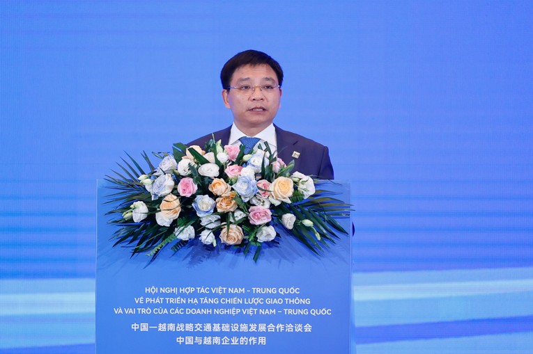 Bộ trưởng Giao th&ocirc;ng Vận tải (GTVT) Nguyễn Văn Thắng ph&aacute;t biểu tại hội nghị. Ảnh: VGP.