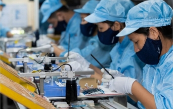 Thị trường lao động quý II khởi sắc với xu hướng thu nhập tăng bất thường