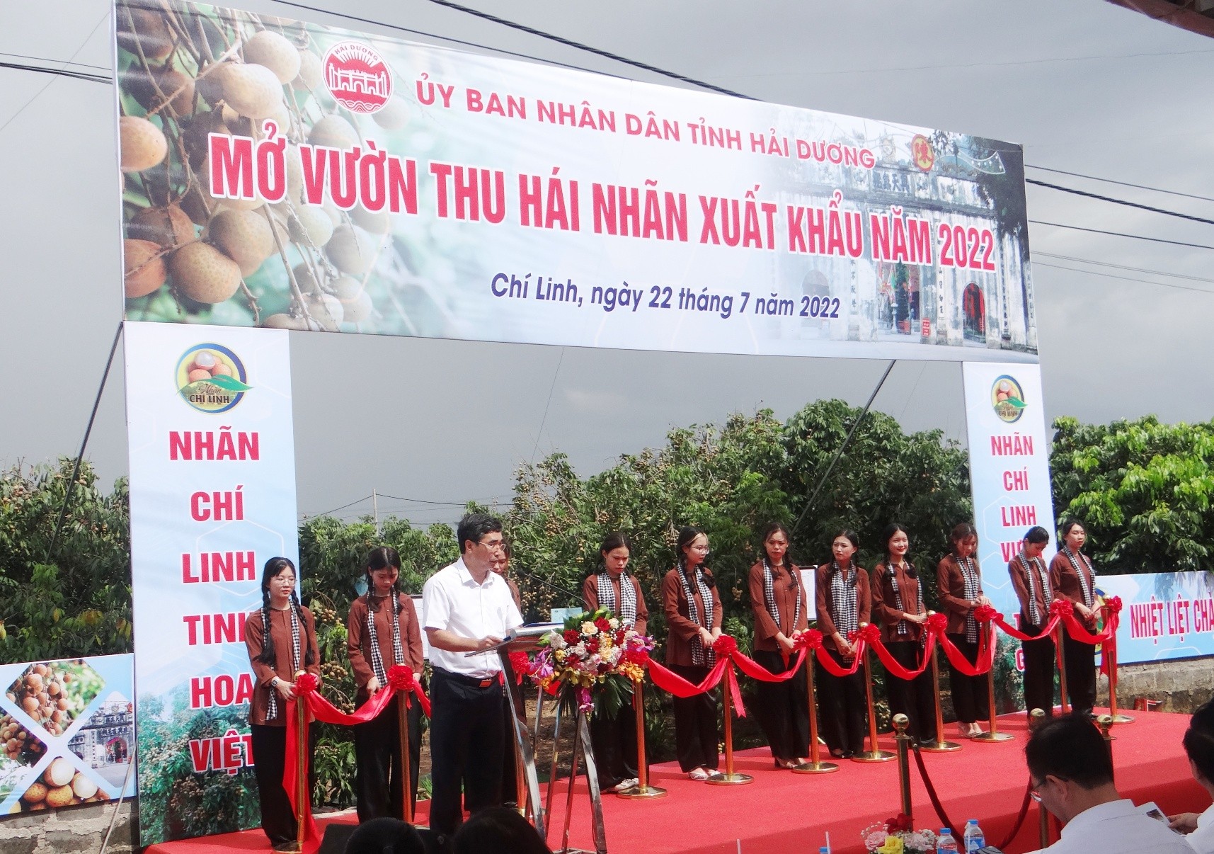 Gi&aacute;m đốc Sở NN&amp;amp;amp;amp;PTNN tỉnh Hải Dương B&ugrave;i Văn Thăng ph&aacute;t biểu tại sự kiện. Ảnh: Ph&ugrave;ng Nguyện